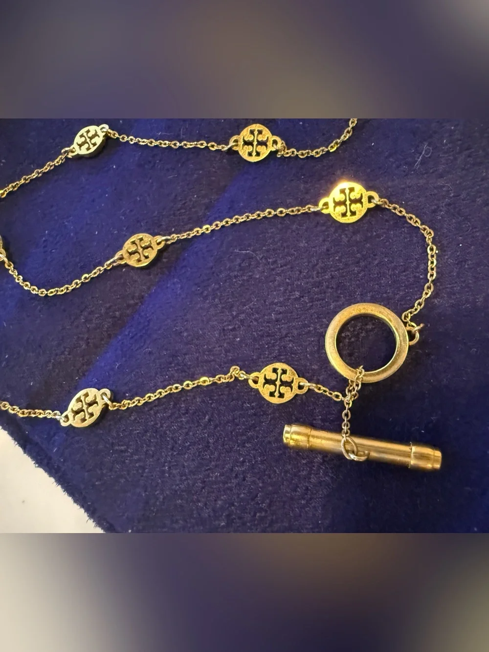 TORY BURCH Logo Toggle Short Necklace in 18k Gold Plate
